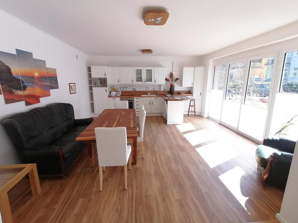 85 Qm Wohnung Pauluste Mit Terasse Und Garten Rostock Buitenkant foto